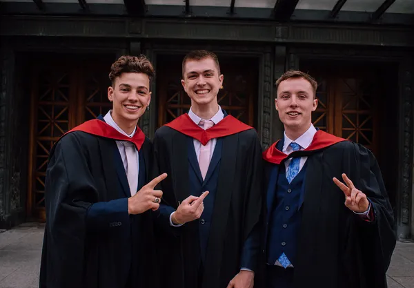Yer Boi's Finished Uni!!
